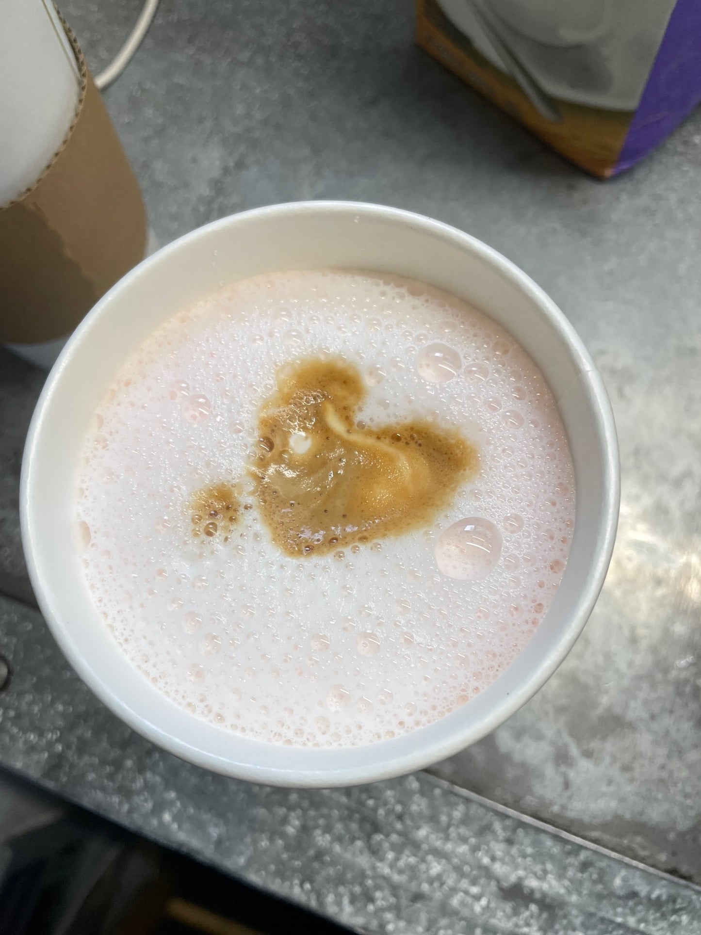 20 oz Gingy (gingerbread latte)